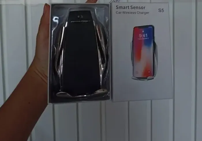Suporte de Celular Carregador para Carro Smart Sensor