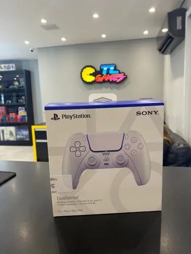 Controle DualSense Chroma Pearl - Sofisticação e Performance no PS5