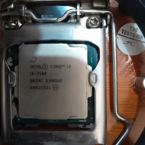 Processador Intel Core i3-7100