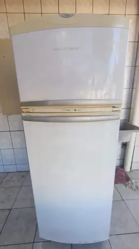 Geladeira Brastemp Frost free excelente estado, entrega e garantia.