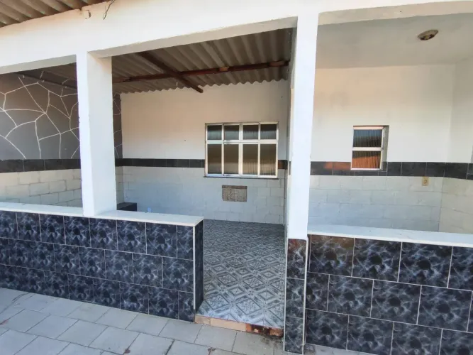 ALUGA-SE CASA EM SENADOR CAMARÁ