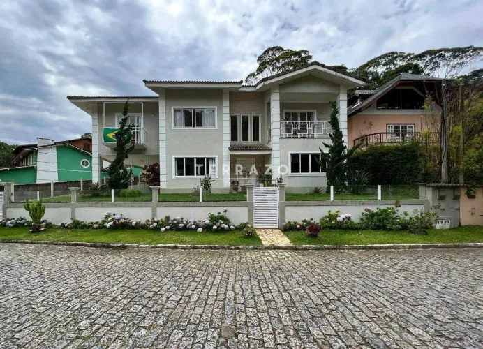 Casa em Condomínio à venda, 6 quartos, 3 suítes, 3 vagas, Comary - Teresópolis/RJ