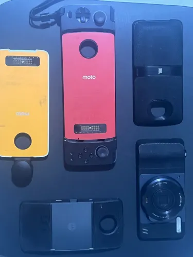 Módulos Moto Mods e Acessórios