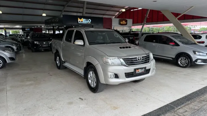 Toyota Hilux CD SRV D4-d 4X4 3.0 TDI Diesel AUT 2013