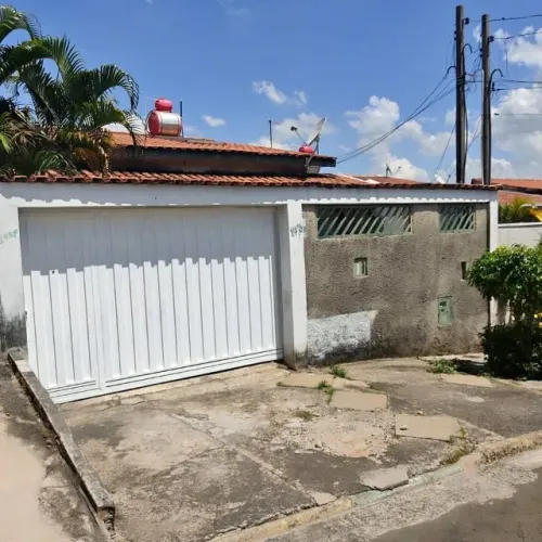 CASA DISPONIVEL NO TURU
