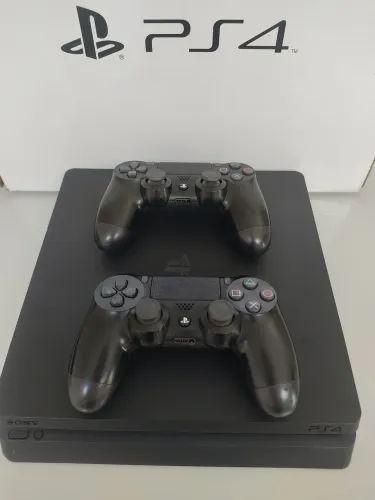 Playstation 4 Slim