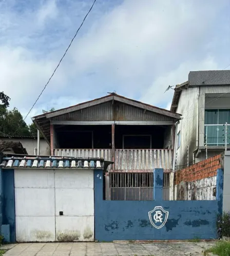 Aluga-se casa em mosqueiro