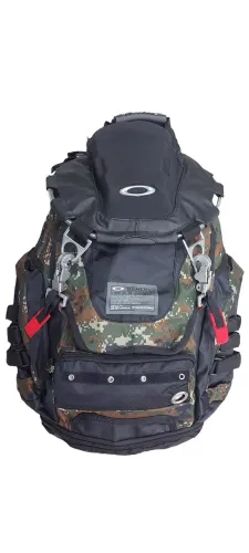 Mochila Oakley Kitchen Double Metal Camuflada Nova Original Sem Uso