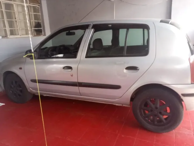 Renault Clio RT/ Privil. 1.0/1.0 Hi-power 16V 5P 2001