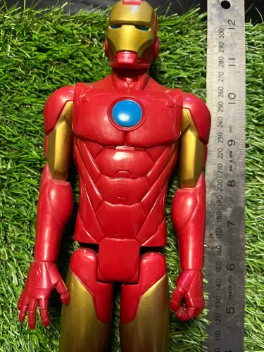 Homem de Ferro Vingadores Figura 30cm  E7873 Hasbro