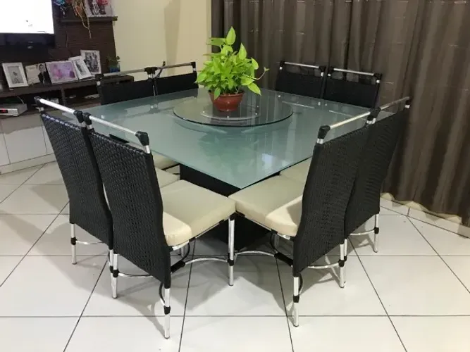 Mesa Vegas com 8 Cadeiras.