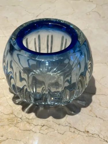 Vaso de Murano azul com transparência
