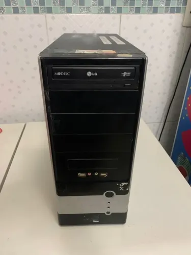 Computador Desktop  AMD FX QUAD-CORE 4300 MEMÓRIA RAM 4 GB / SSD 120 GB 