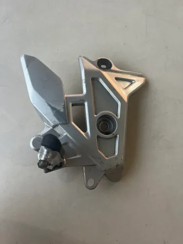 Bacalhau Dianteiro Direito Honda Cb 300f Twister 2023 (Usado)