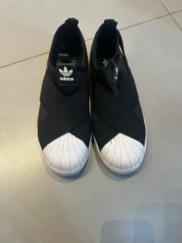 Tênis Adidas tamanho 38 