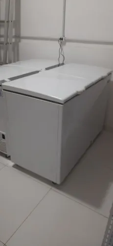 Freezer horizontal metalfrio com 2 tampas