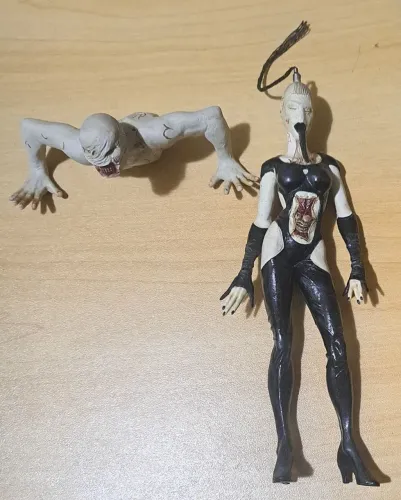 Figuras Cenobitas Chatterer Torso e Wire Hellraiser 5 Clive Barker NECA