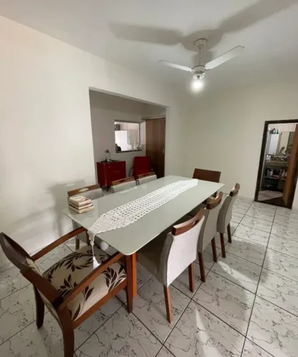 Vende-se casa na Cidade nova kf