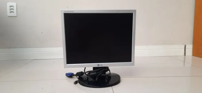 Monitor LG flatron 15 polegadas