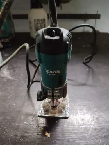 Tupia manual Makita m3700 220v