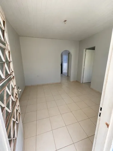 CASA DE FUNDOS 2 quartos em Novo Gama GO