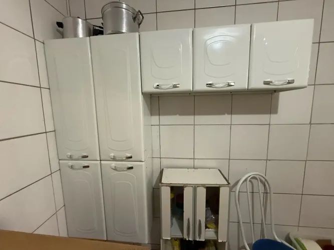 Armário usado!! Já é o menor valor possível!