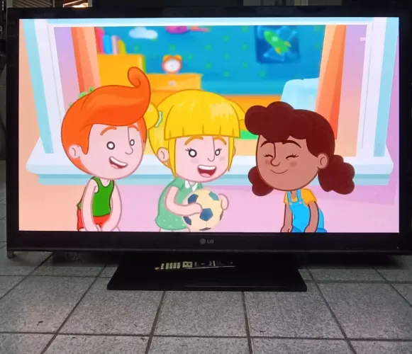 TV LG 50"