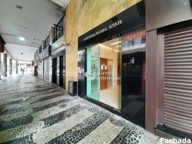 Rua Luiz Leopoldo F. Pinheiro, nº 528, Apartamento 206, Centro, Niterói, RJ.