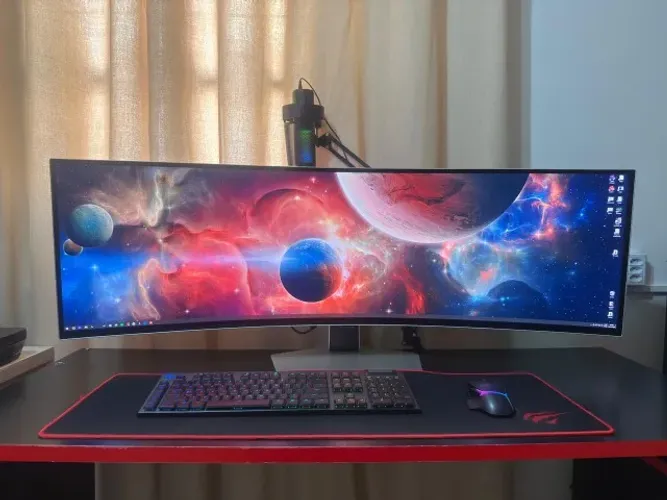 Monitor G9 Odyssey Oled 240hz