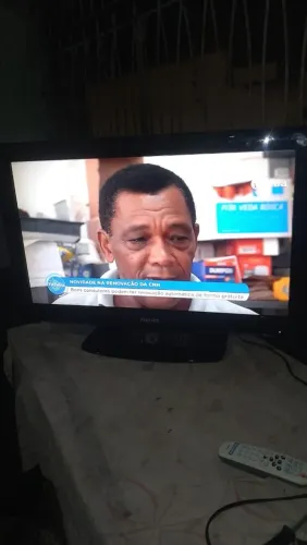 Tv filipis 32 polegadas. <br>Com conversor integrado na tv