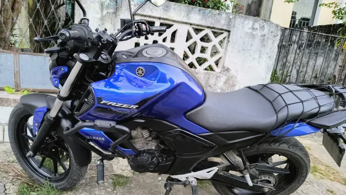 Fz15 repasse