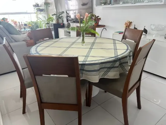 oportunidade: Mesa de Jantar Redonda 135 cm R$ 700,00