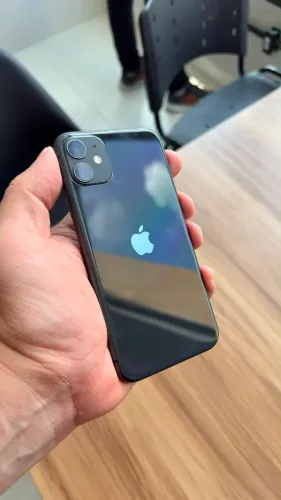 iPhone 11 64GB