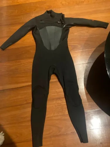 Long Jonh Xcel 3/2 tamanho MS usado poquissimas vezes, comprado na California