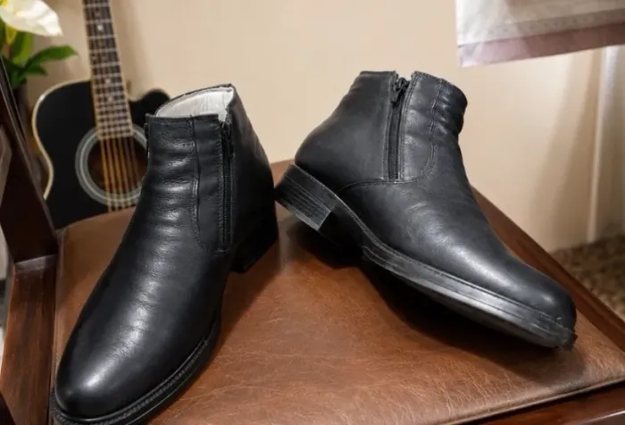 Bota de couro social masculina 43/44