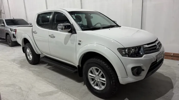 Mitsubishi L200 Triton HPE 3.2 CD TB Int.diesel AUT 2016
