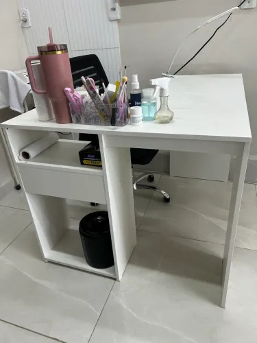 Mesa manicure 