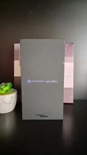 [NOVO/LACRADO] Motorola Signature 5G 512GB | 24GB RAM | Tela AMOLED 165Hz |