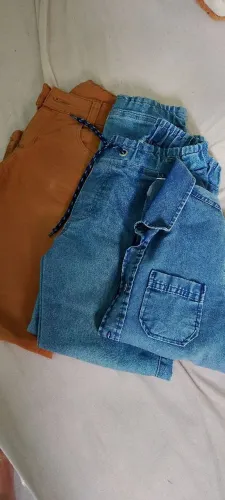 8 peças de roupas infantis semi novas 