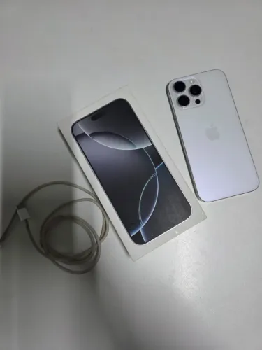 iPhone 16 pro max 