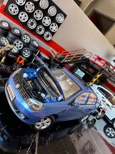 Polo 1/18 miniatura linda