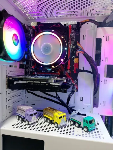 PC Gamer XEON com placa de vídeo Radeon RX550