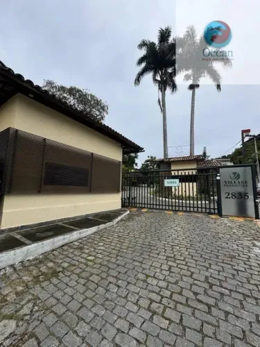 Ocean vende: Niterói, Cond. Village Pendotiba, terreno 1.760 m² em um condomínio de alto p