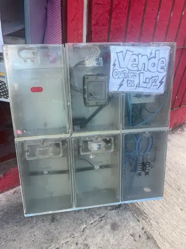 Quadro de luz para 6 medidores