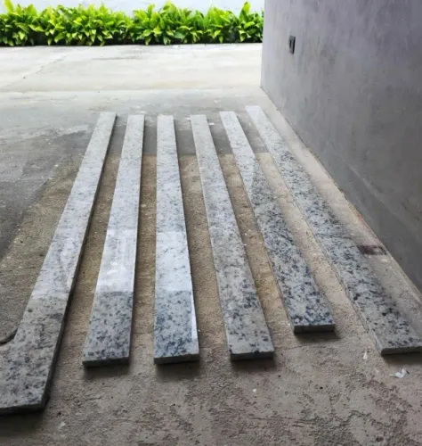 6 Soleiras Granito - Branco Dallas