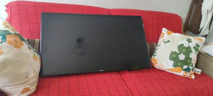 Vendo televisão SAMSUNG 40"
