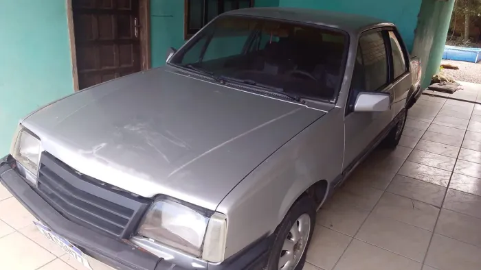 Chevrolet Monza Classic SE 2.0 /mpfi E EFI 2P E 4P 1987