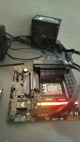 Placa mãe Asus Tuf B760M plus 2 (desfeito simples)