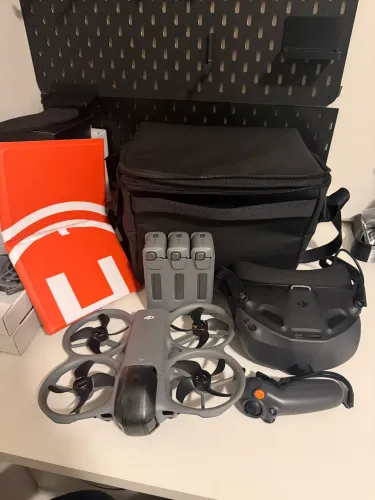 DJI Avata 360 Fly More Combo | Apenas 1 Ciclo | Goggles 3 + Motion 3 + 3 Baterias