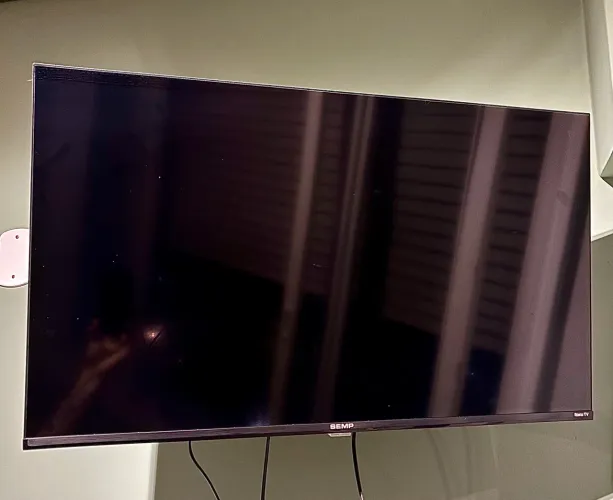 Smart TV 32" HD LED Semp 32R6610